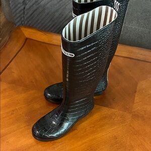 Henri Bendel tall rain boots new